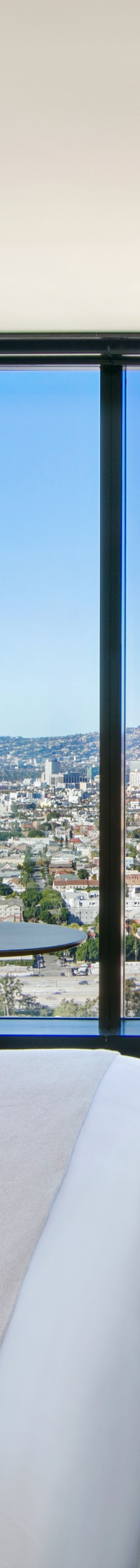 Corner King City View Bed