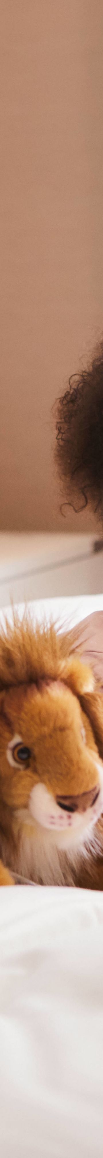 berzt-child-reading-book-89578