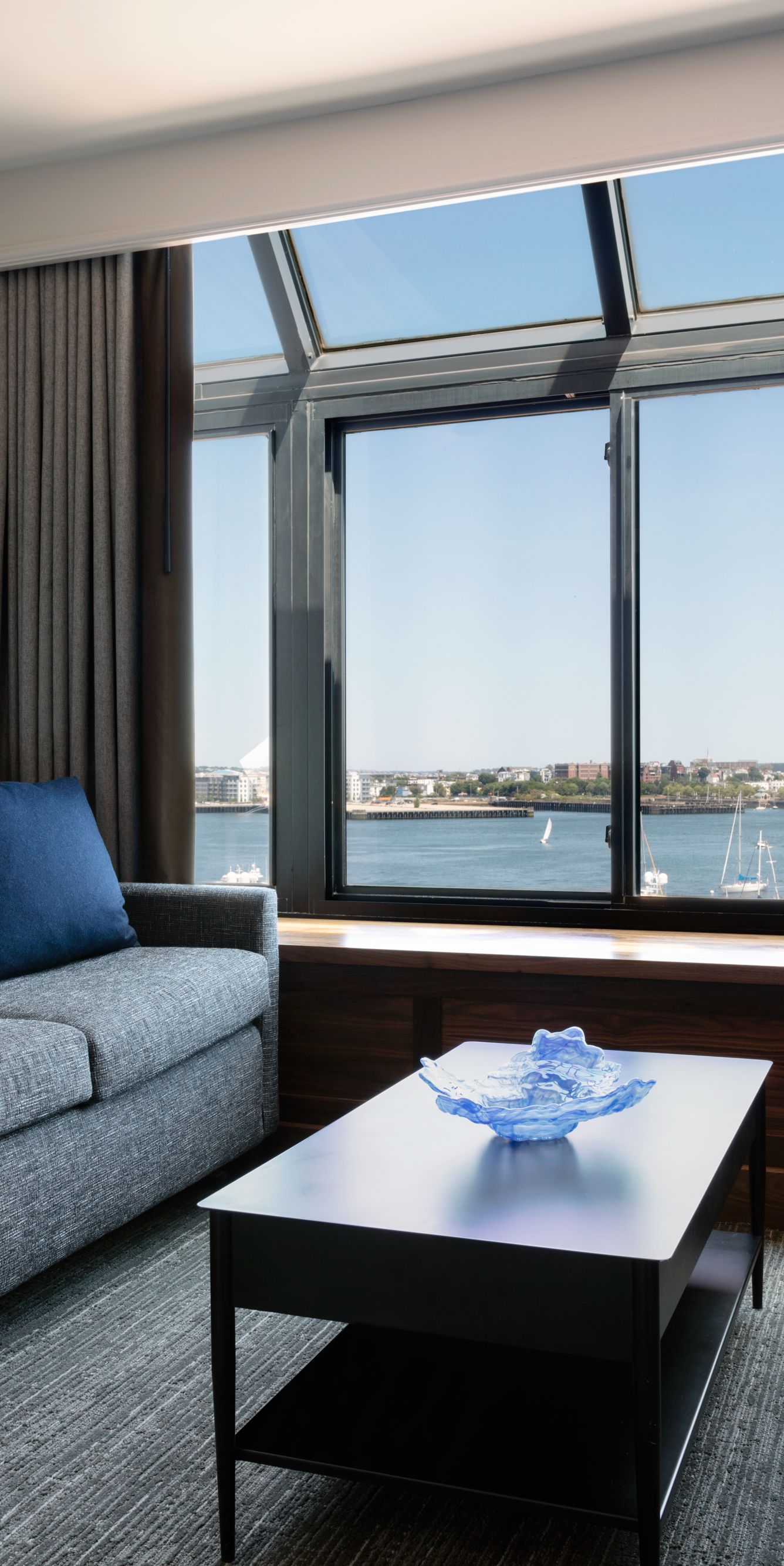 Panoramic Harbor View Junior Suite Living Area