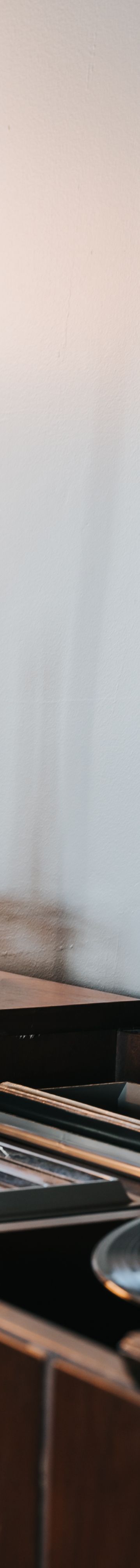 Majestic Suite Turn Table