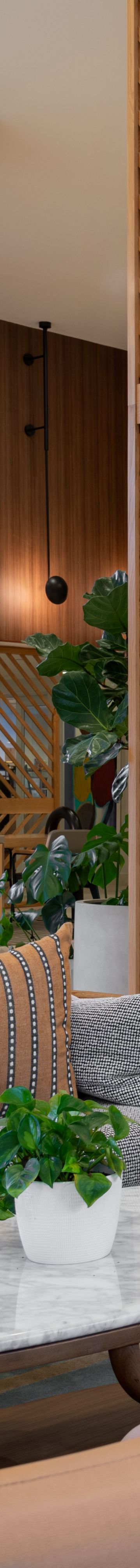 Lobby Seating Area 35961