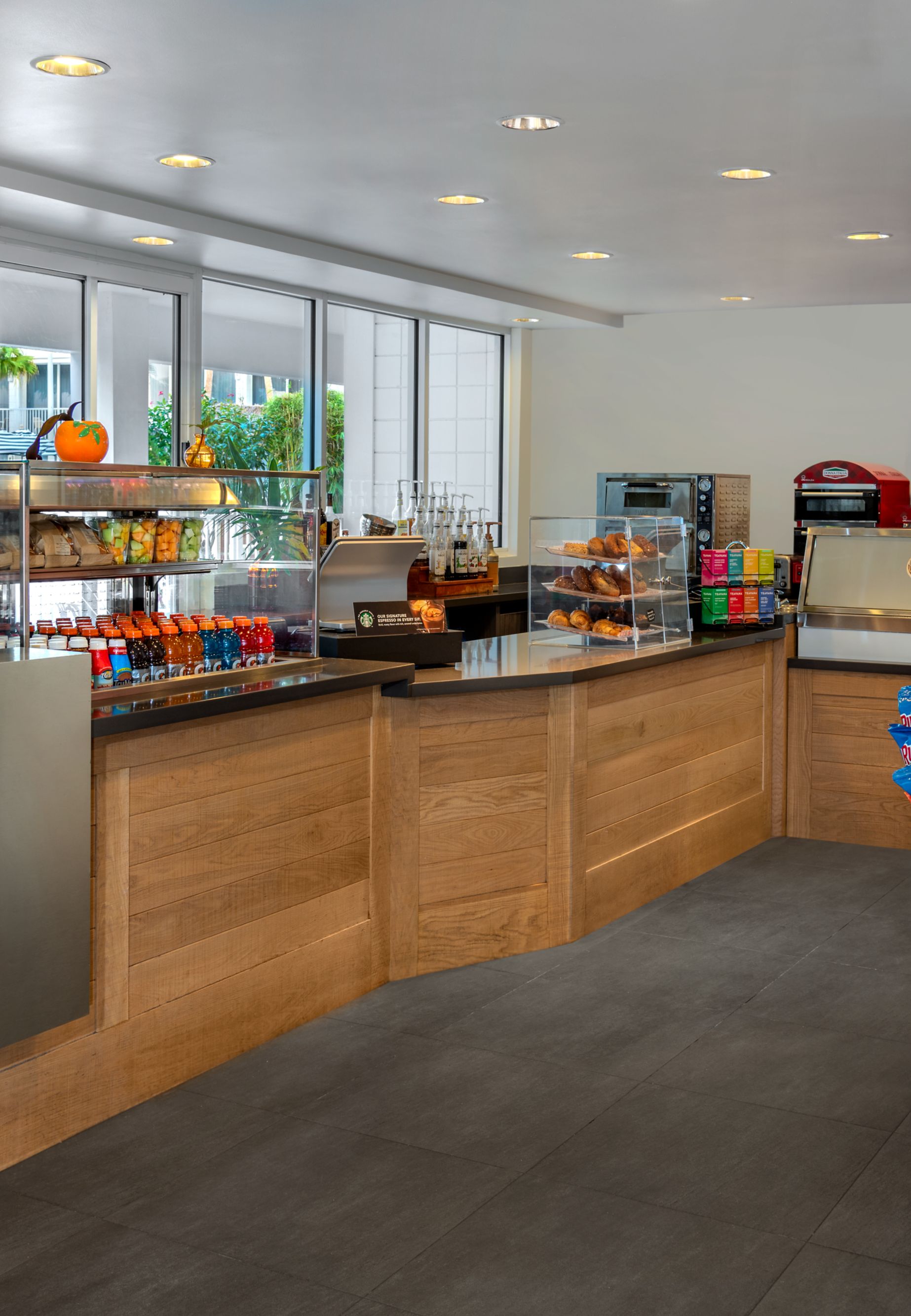 The Grove - Interior32013