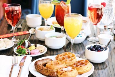 A table full of breakfast foods