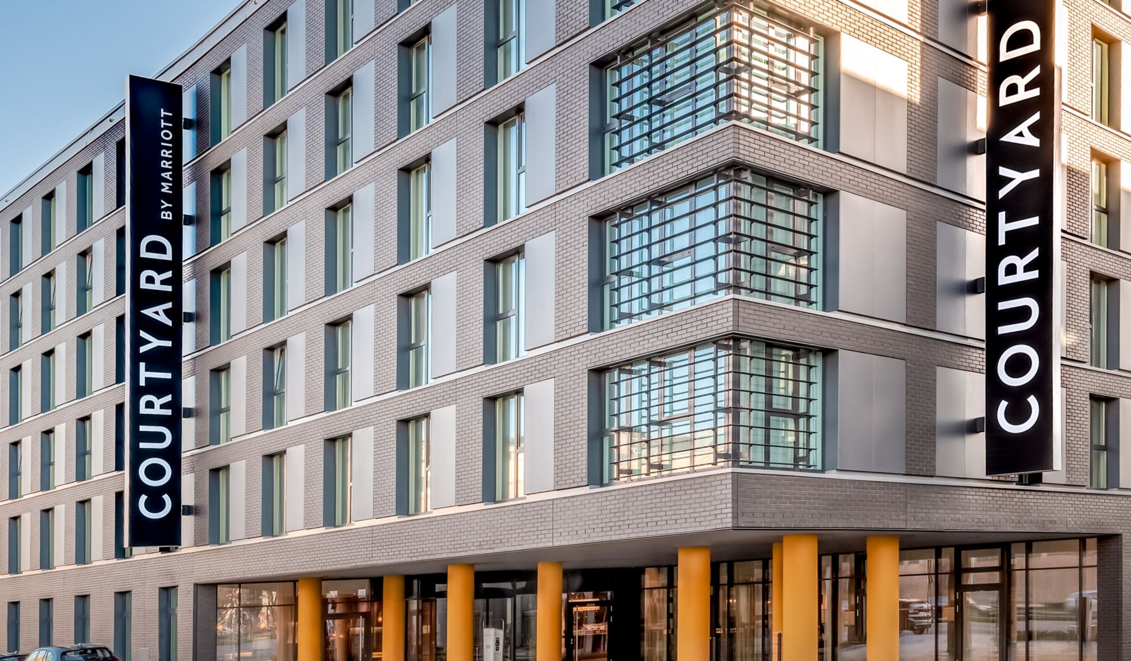 Hotel in Cologne City Centre Germany Courtyard Cologne