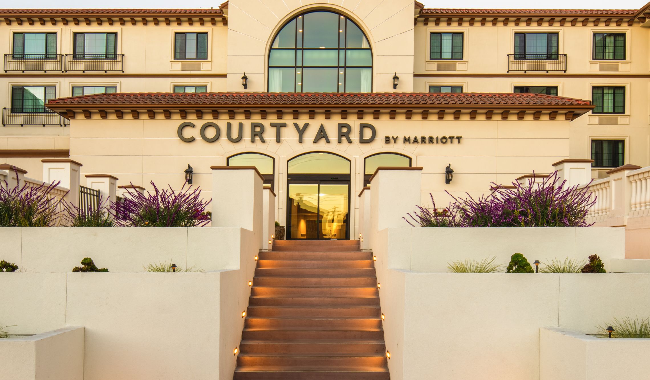 Courtyard By Marriott Santa Cruz | Marriott Bonvoy