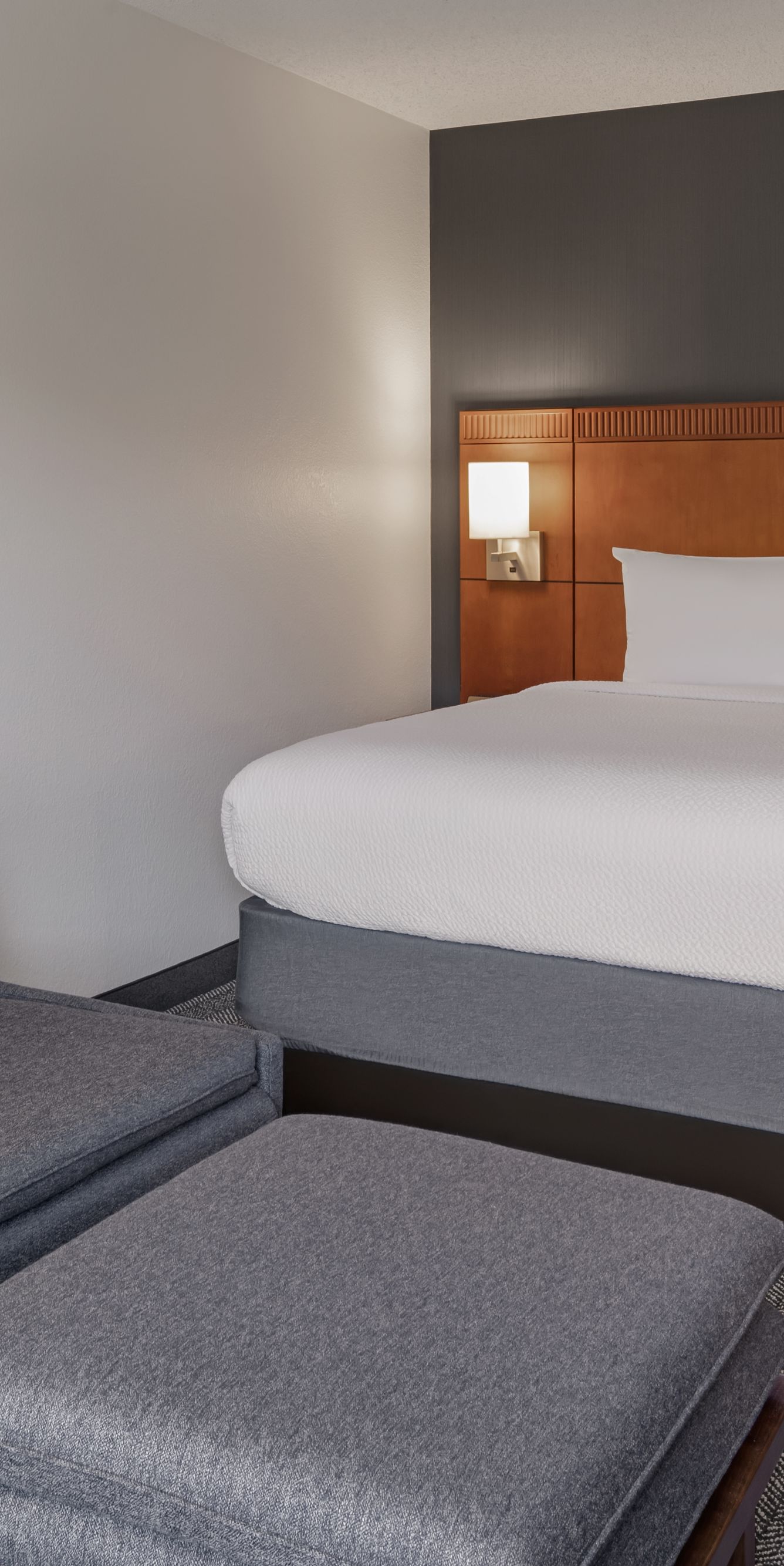 Courtyard by Marriott Costa Mesa South Coast Metro C$ 182 (C̶$̶