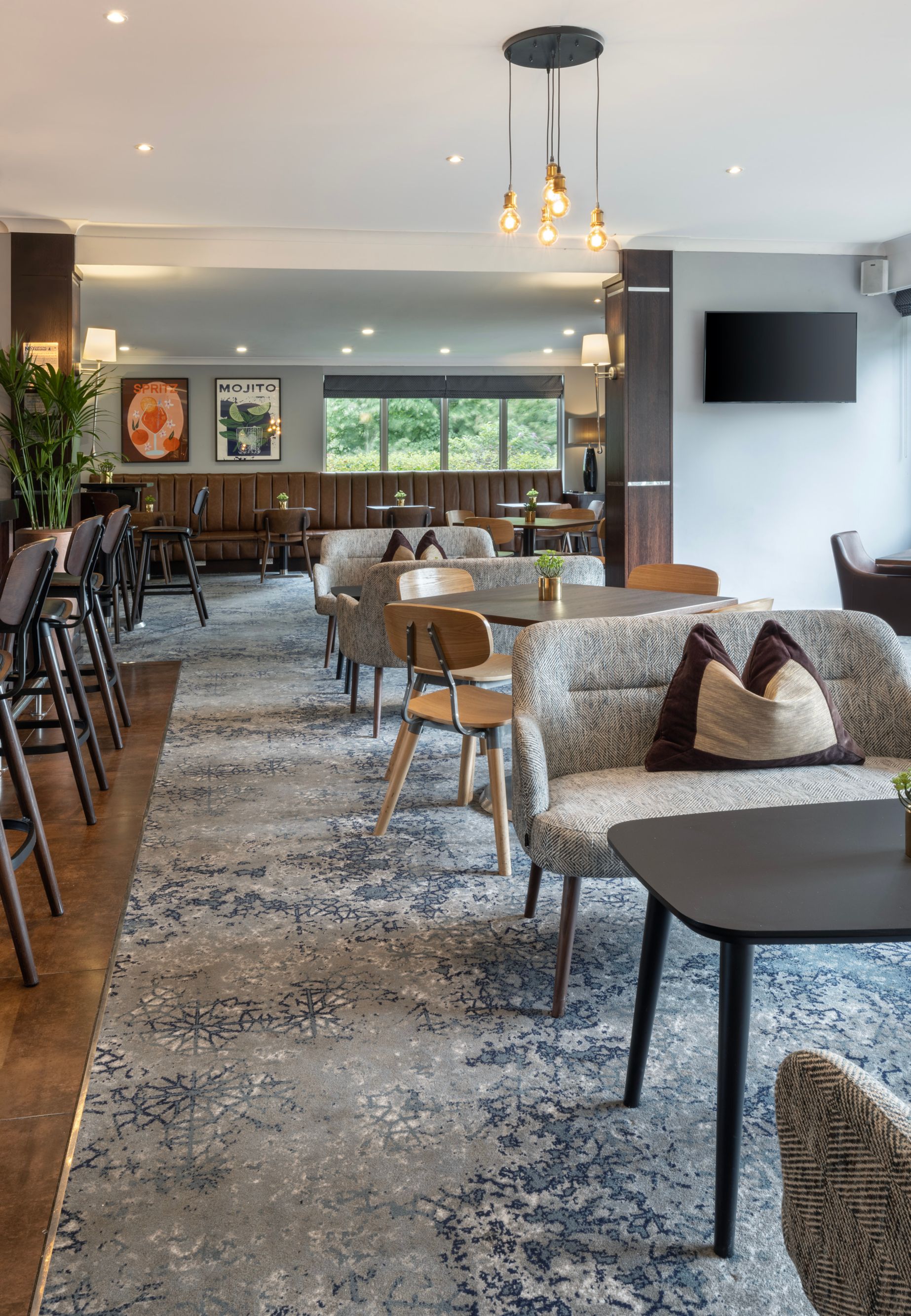 LBAYD_Cast Iron Bar2 3069