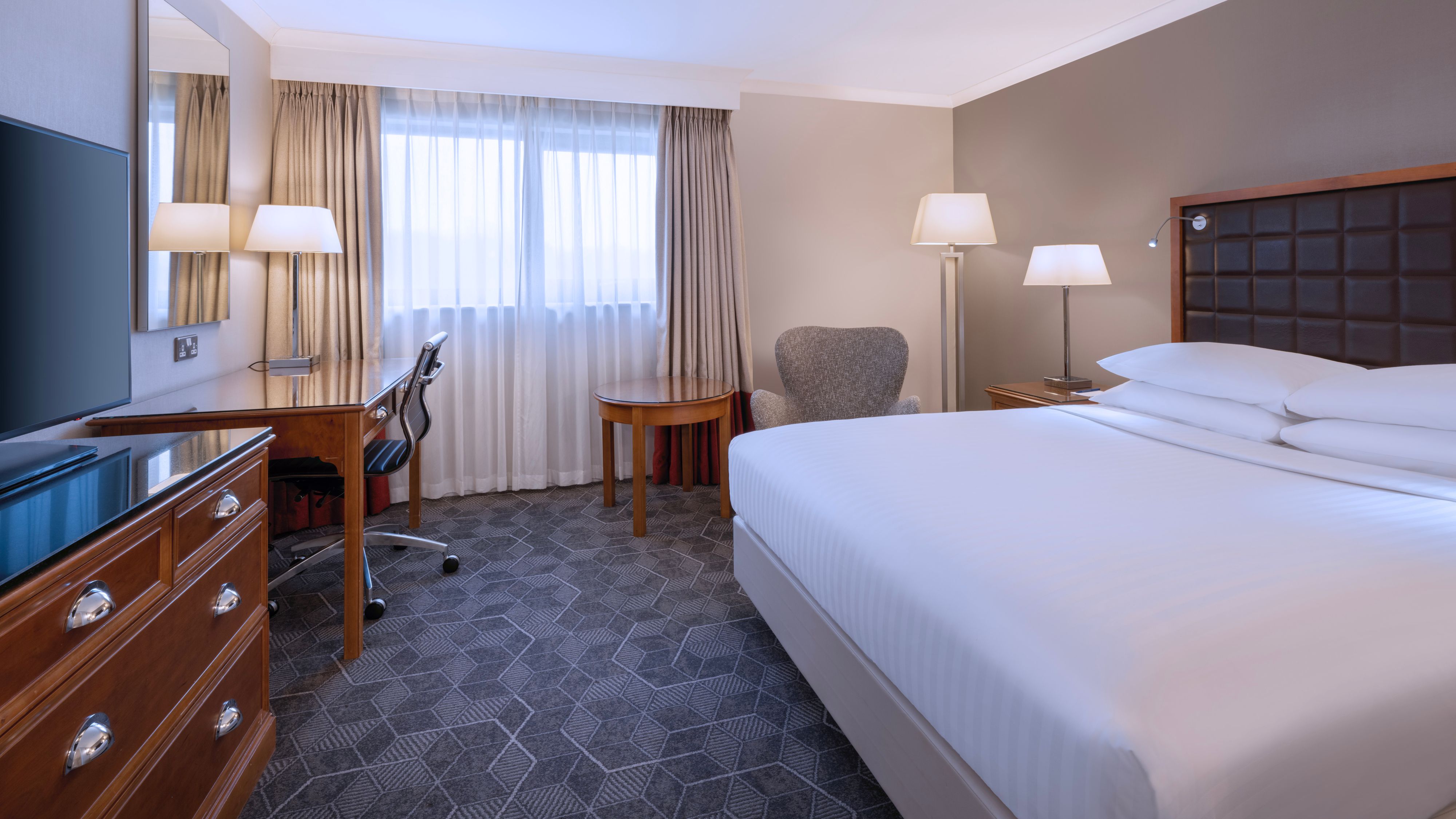 Family Hotel Rooms | Delta Hotels Huntingdon