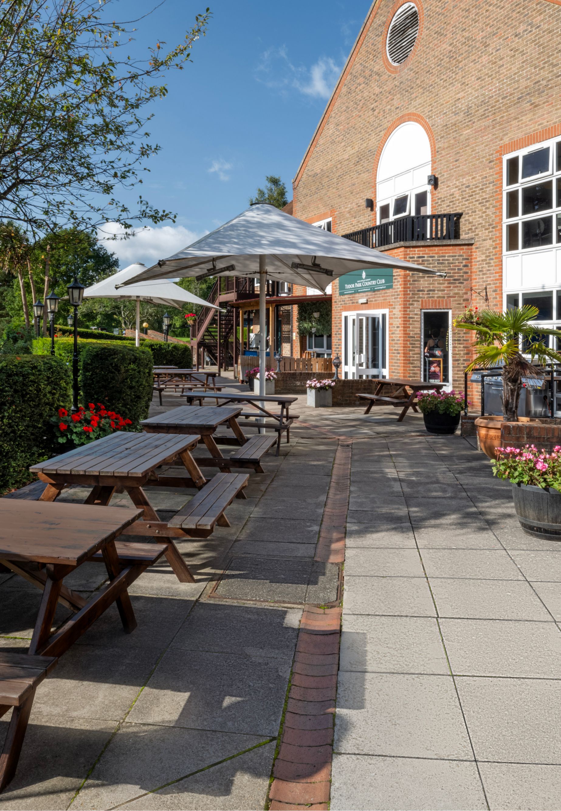 Outside Terrace 38325