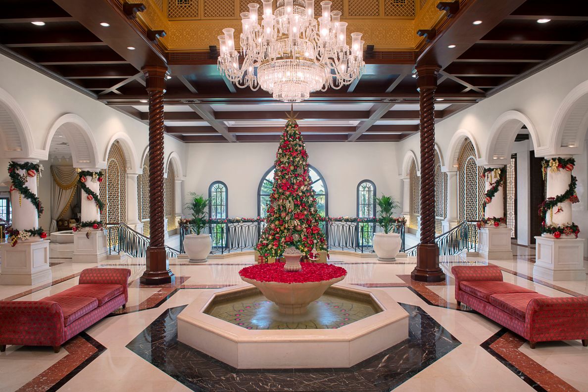 The Ritz-Carlton, Dubai, JBR - Lobby Festive Decor