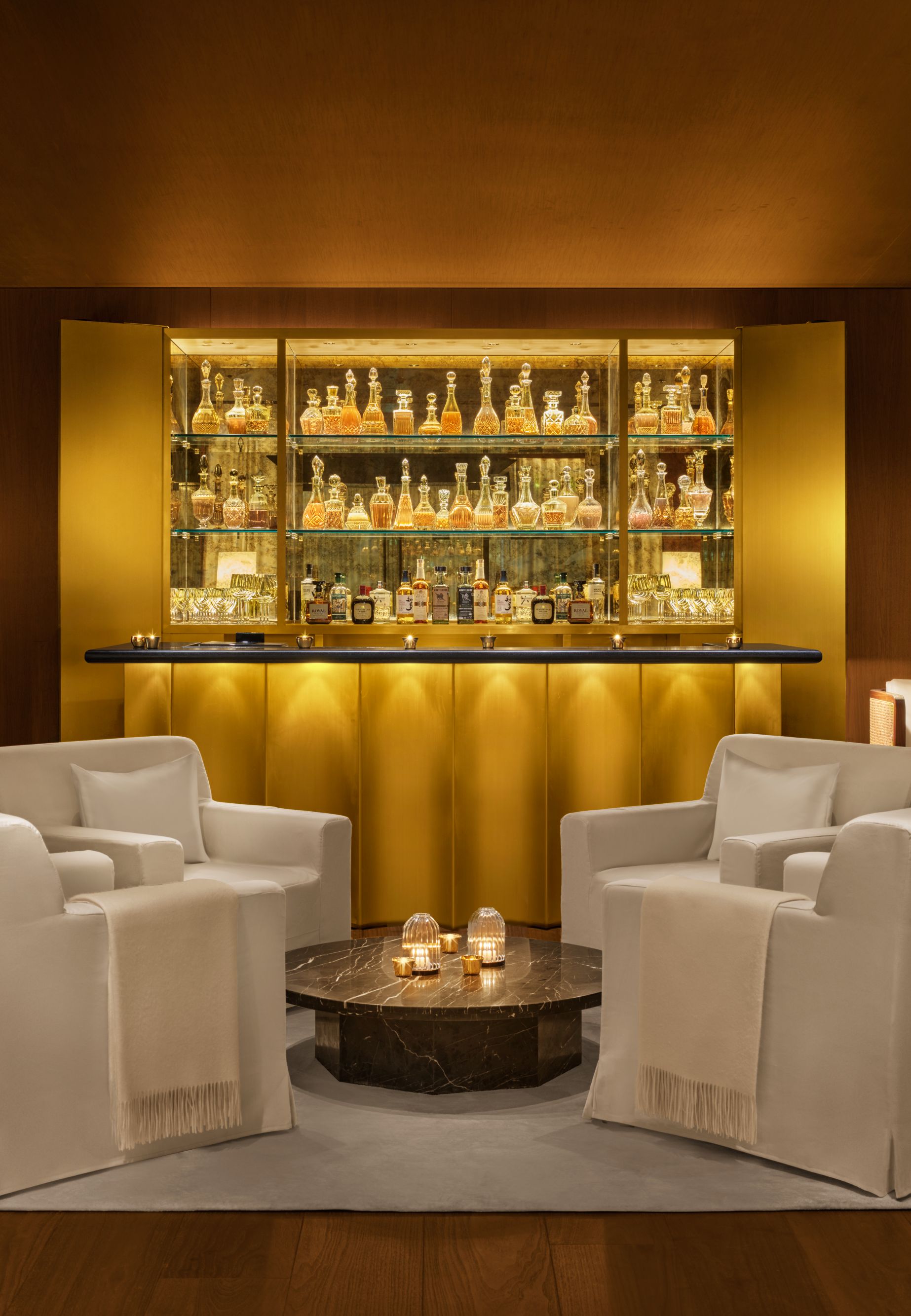 Lobby Bar Counter 18367