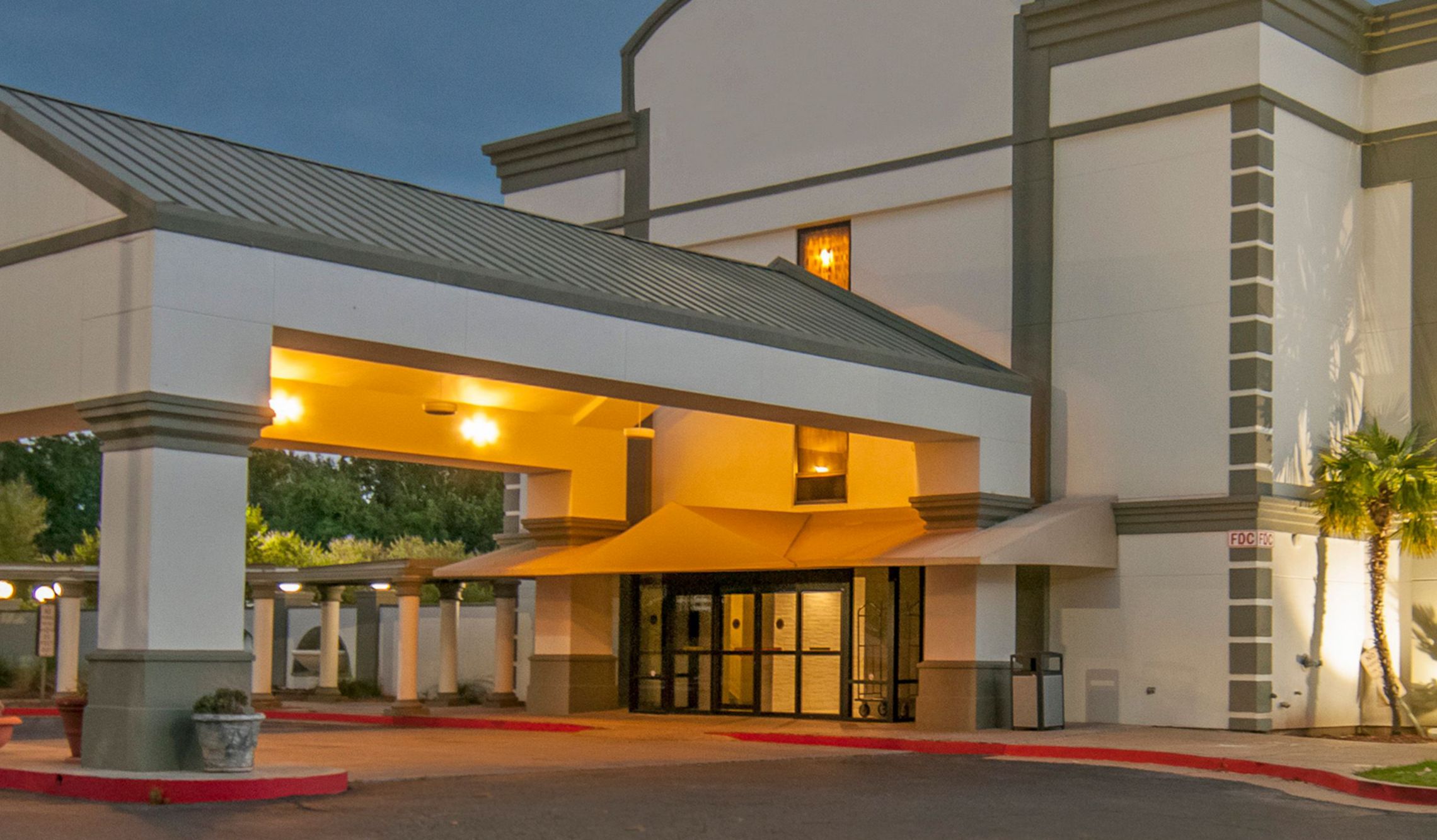 Avalon Hotel & Suites Alexandria Marriott Bonvoy