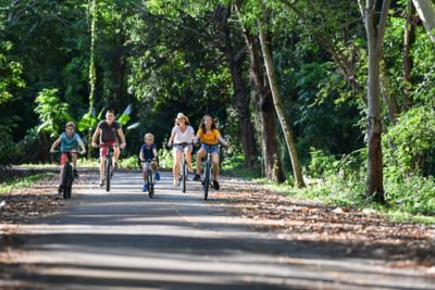 プージェサン湖周辺のサイクリング