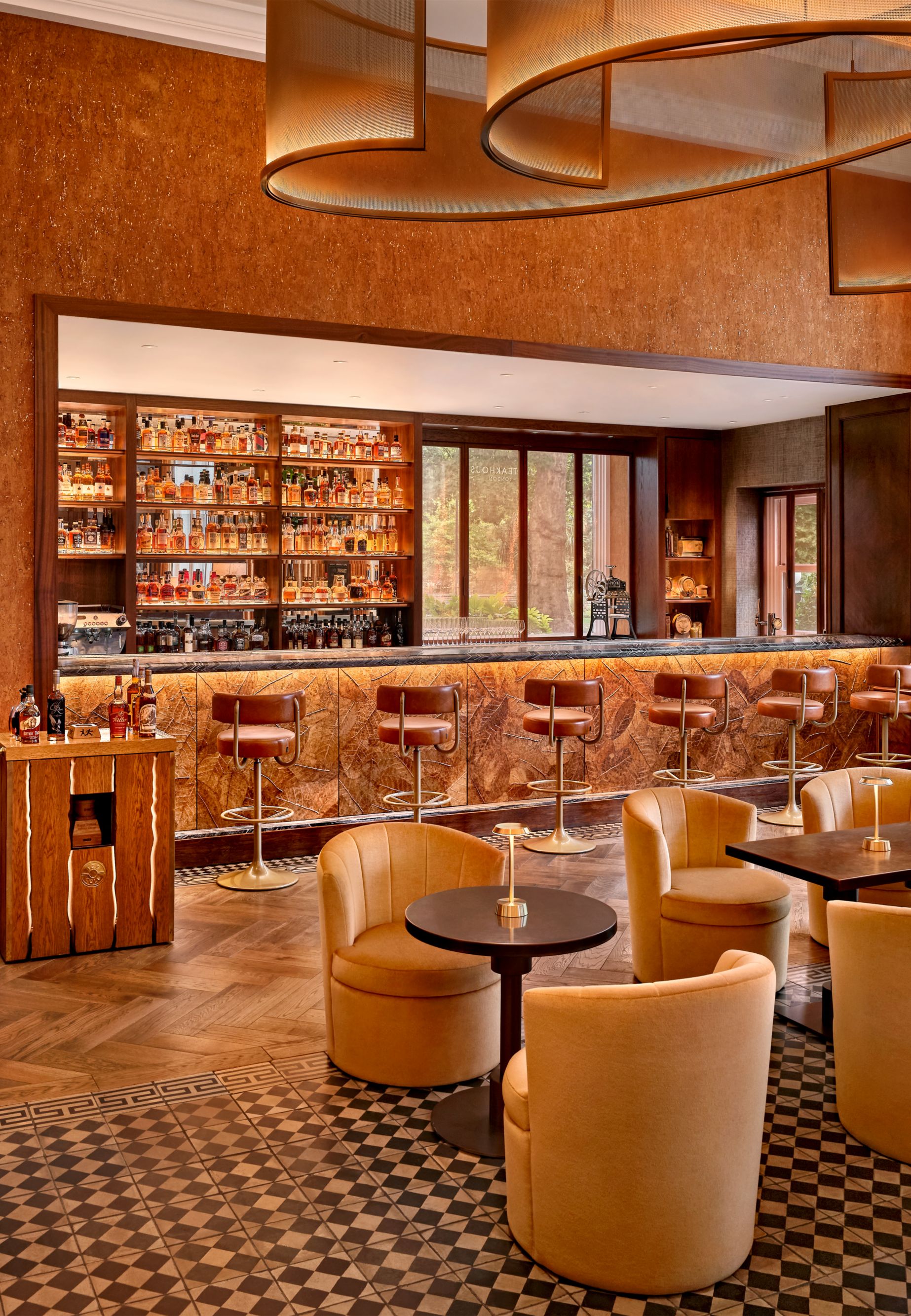 JW Steakhouse Bar 26622