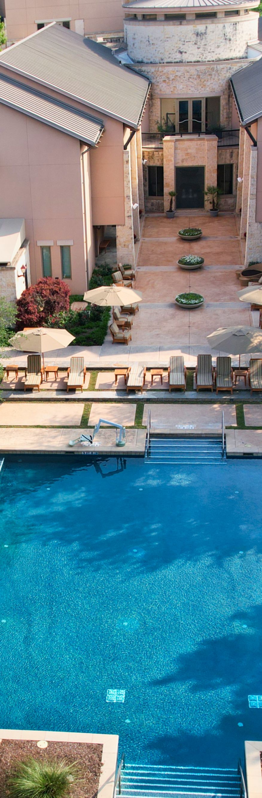 Lantana Spa and Pool