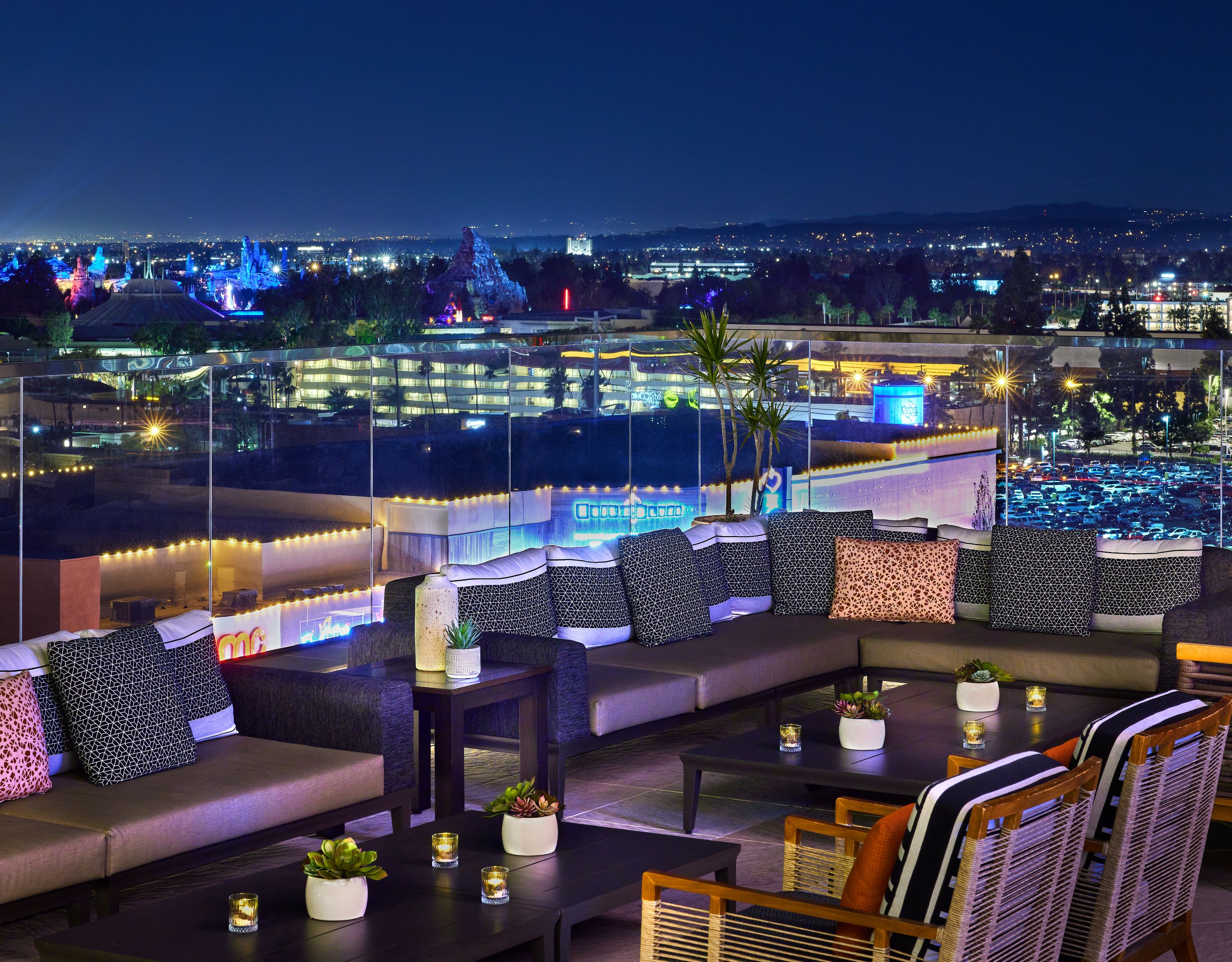 Parkestry Rooftop Bar - Theme Park View