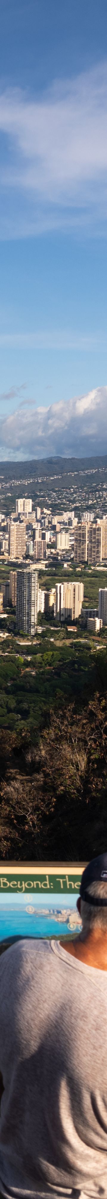 Diamond Head Hike Lo30980