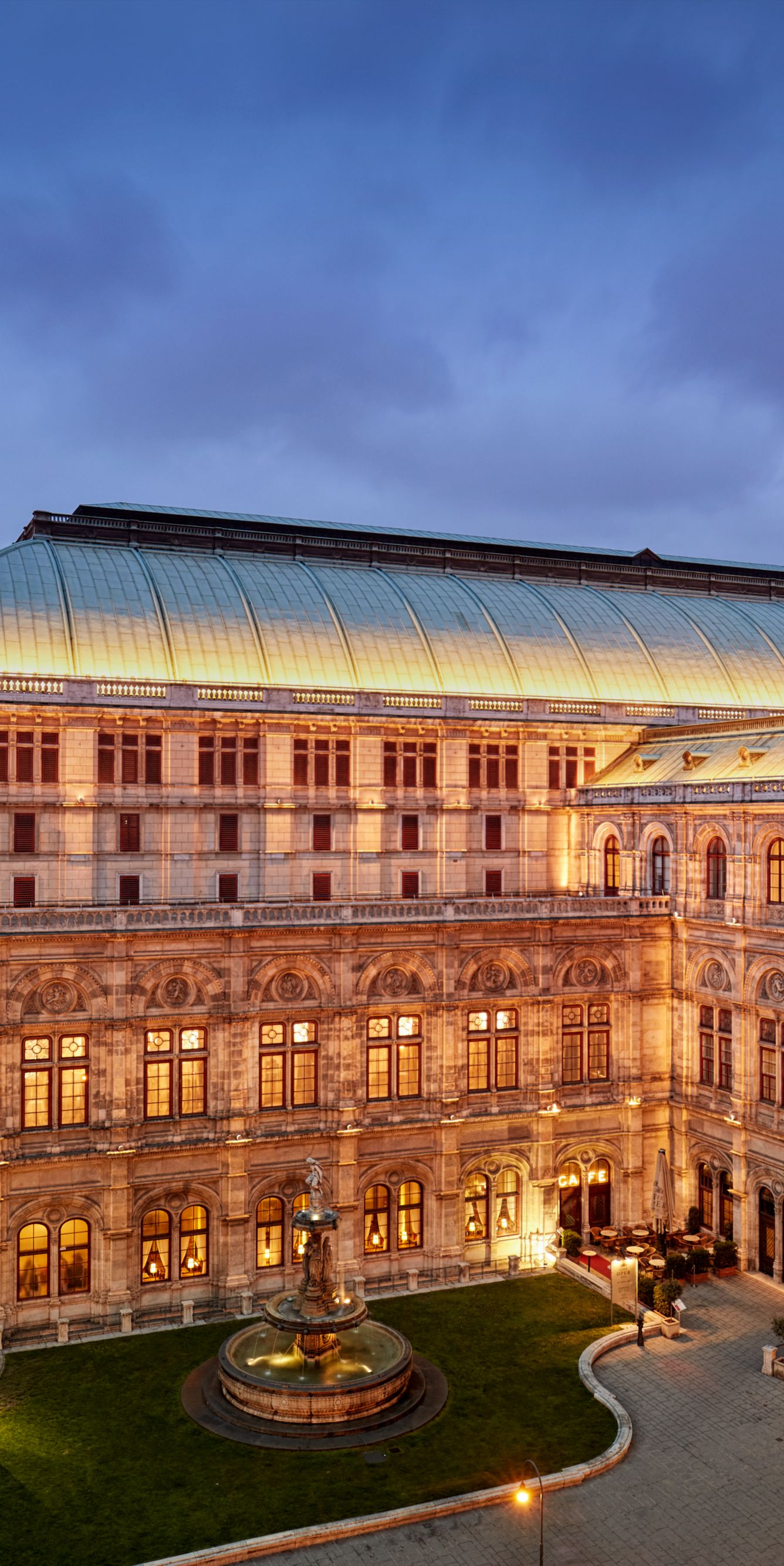 Guest Room - Opera View