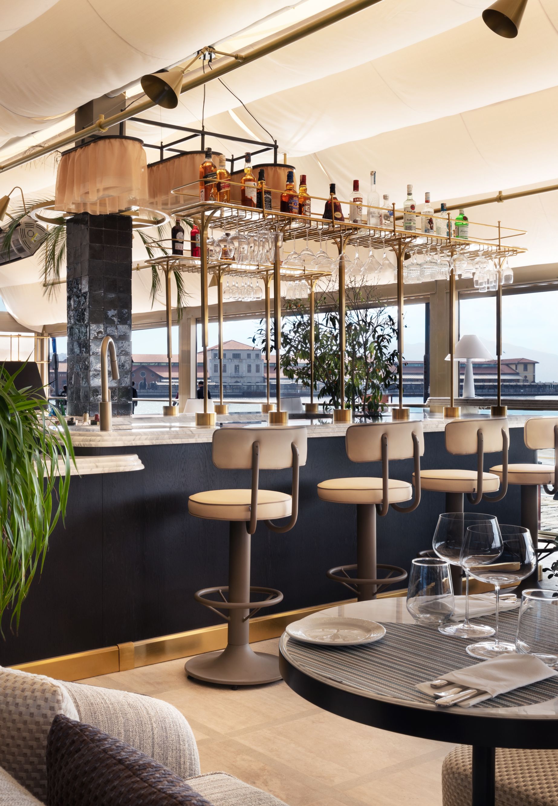 Lima Restaurant 23357