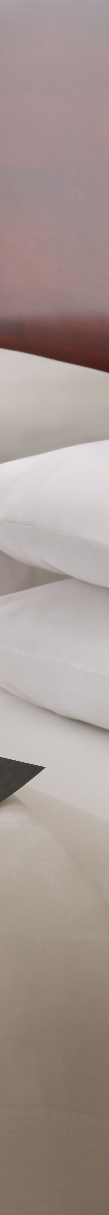 Evening Turndown 02755