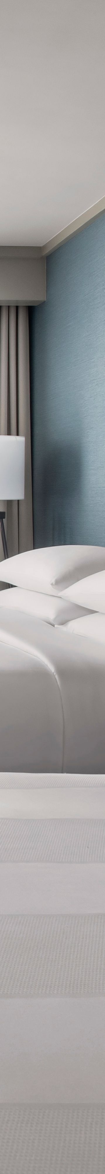 Queen Queen Corner R24047