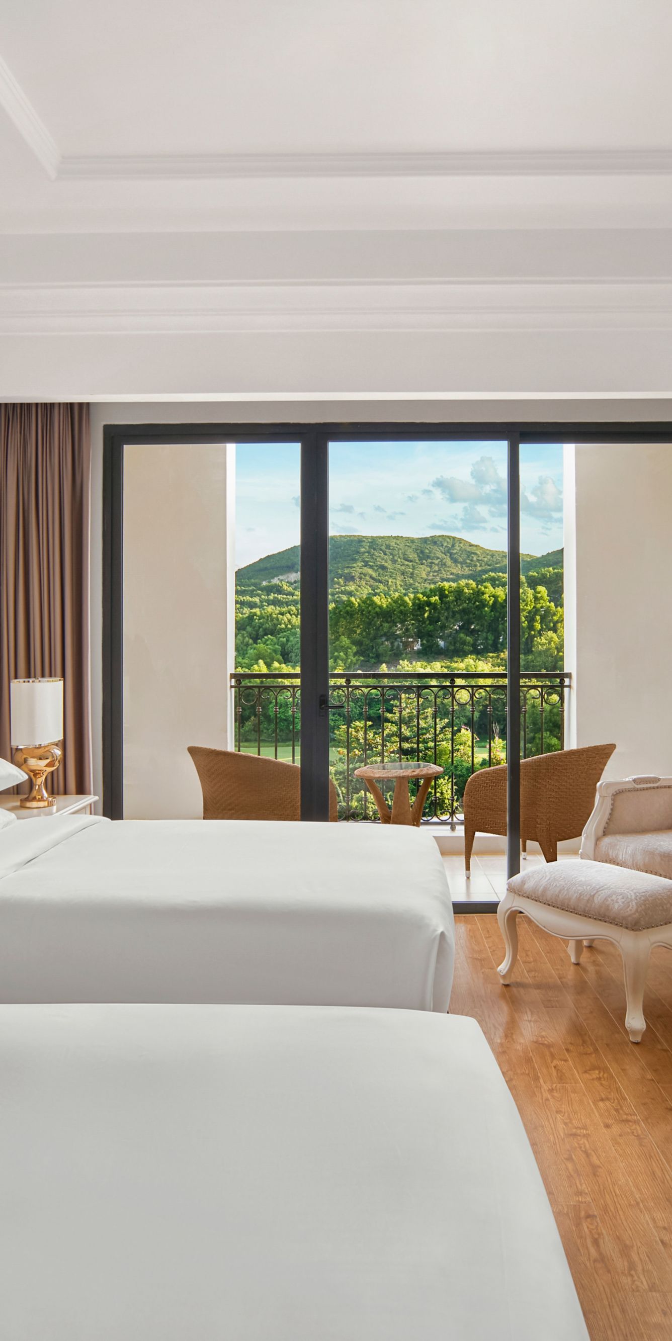 Nha Trang Hotel | Nha Trang Marriott Resort and Spa, Hon Tre Island