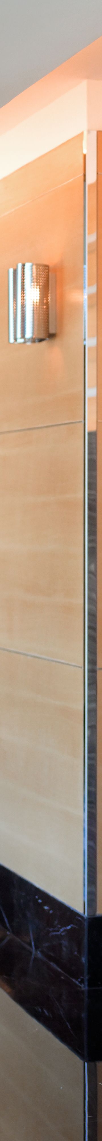 M Club Arrival 40005