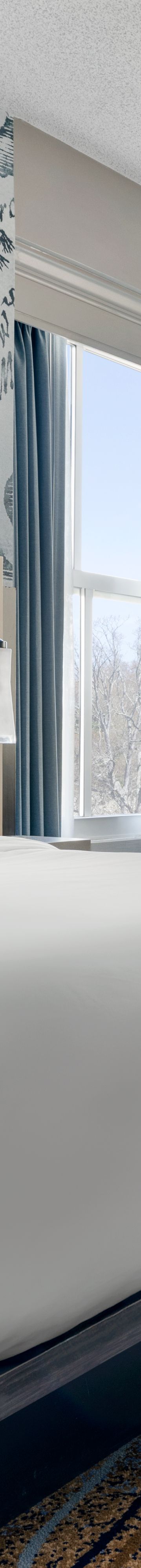 Corner King - Bed