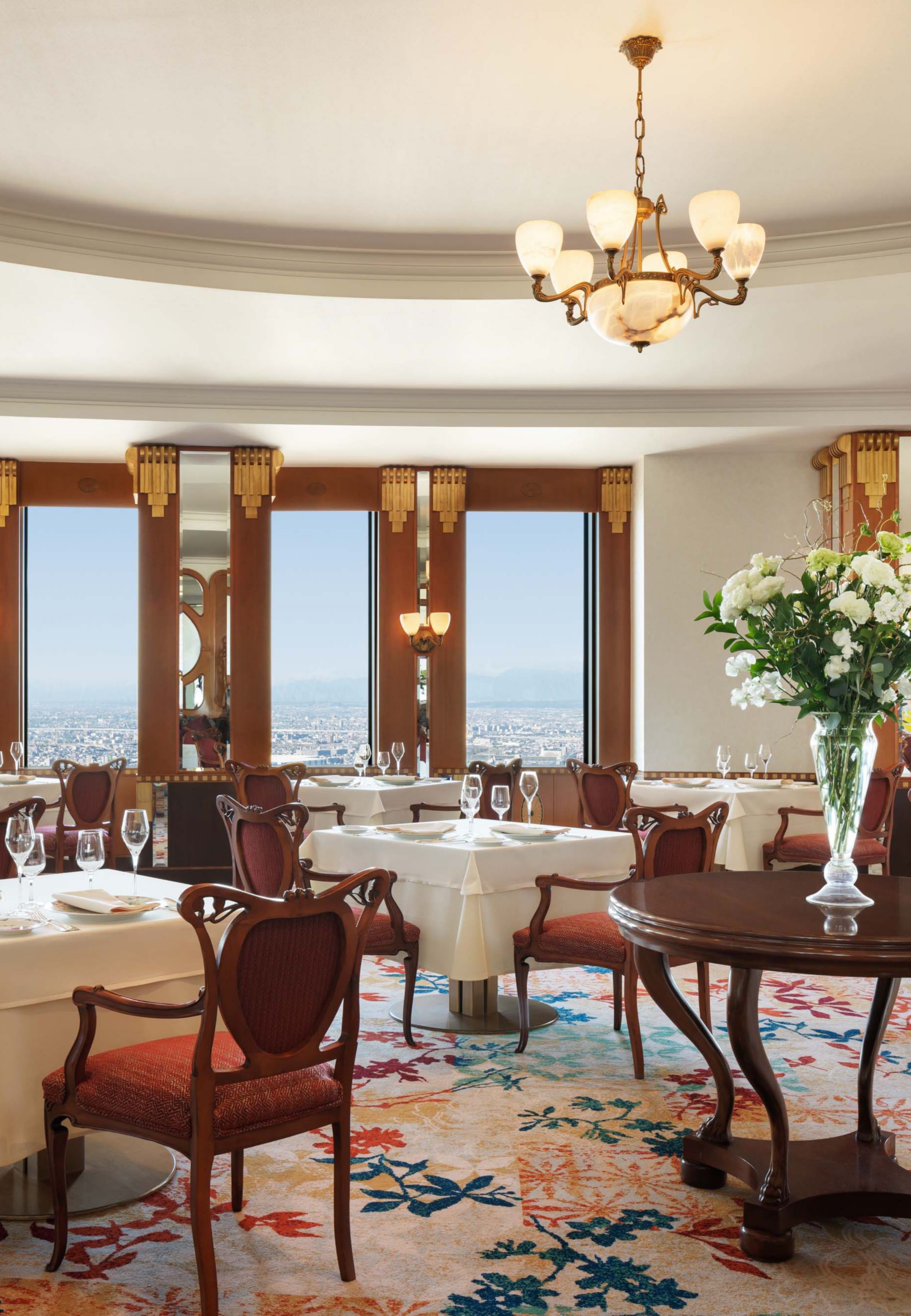 French Restaurant 17000