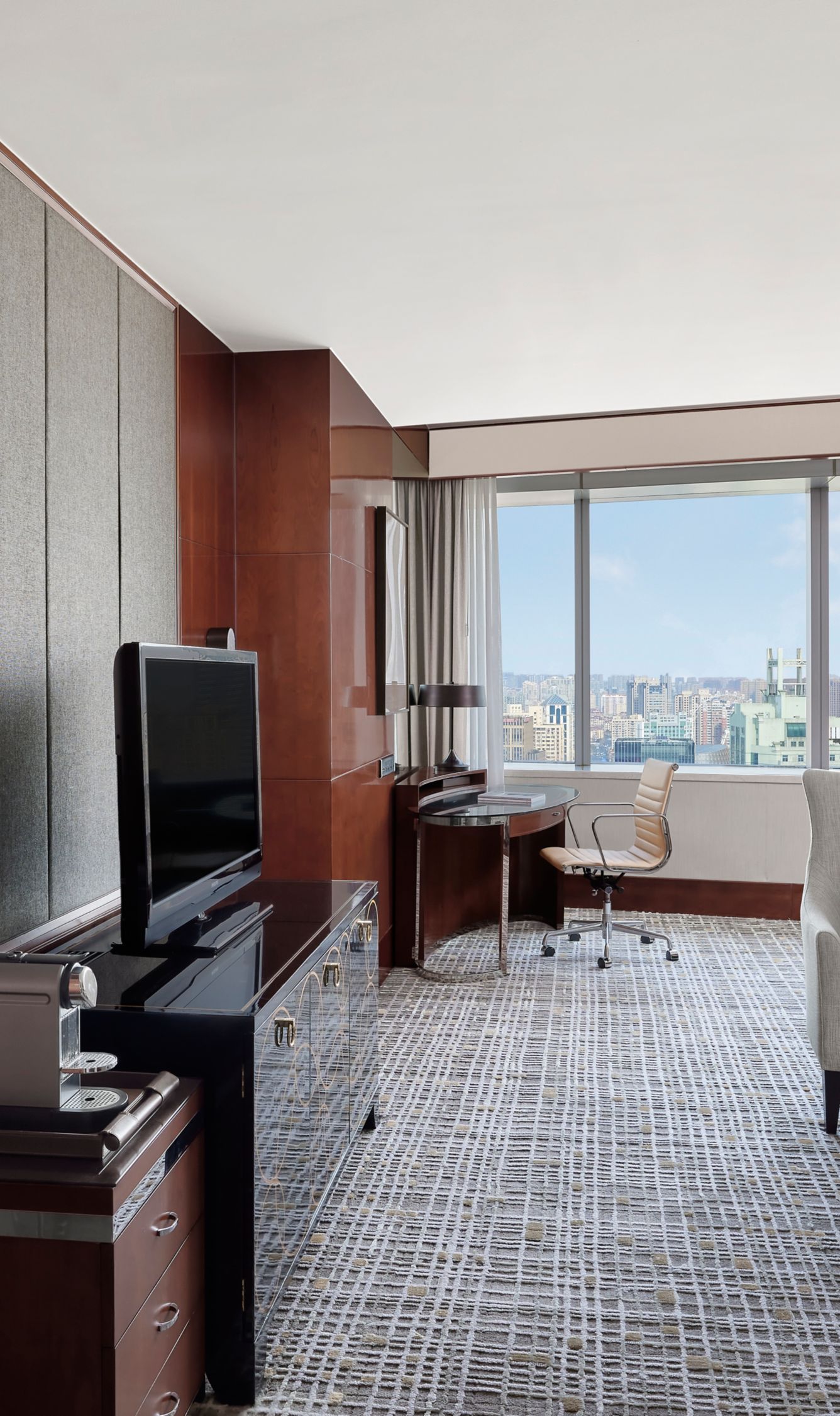 Greater China's First Marriott Marquis Hotel