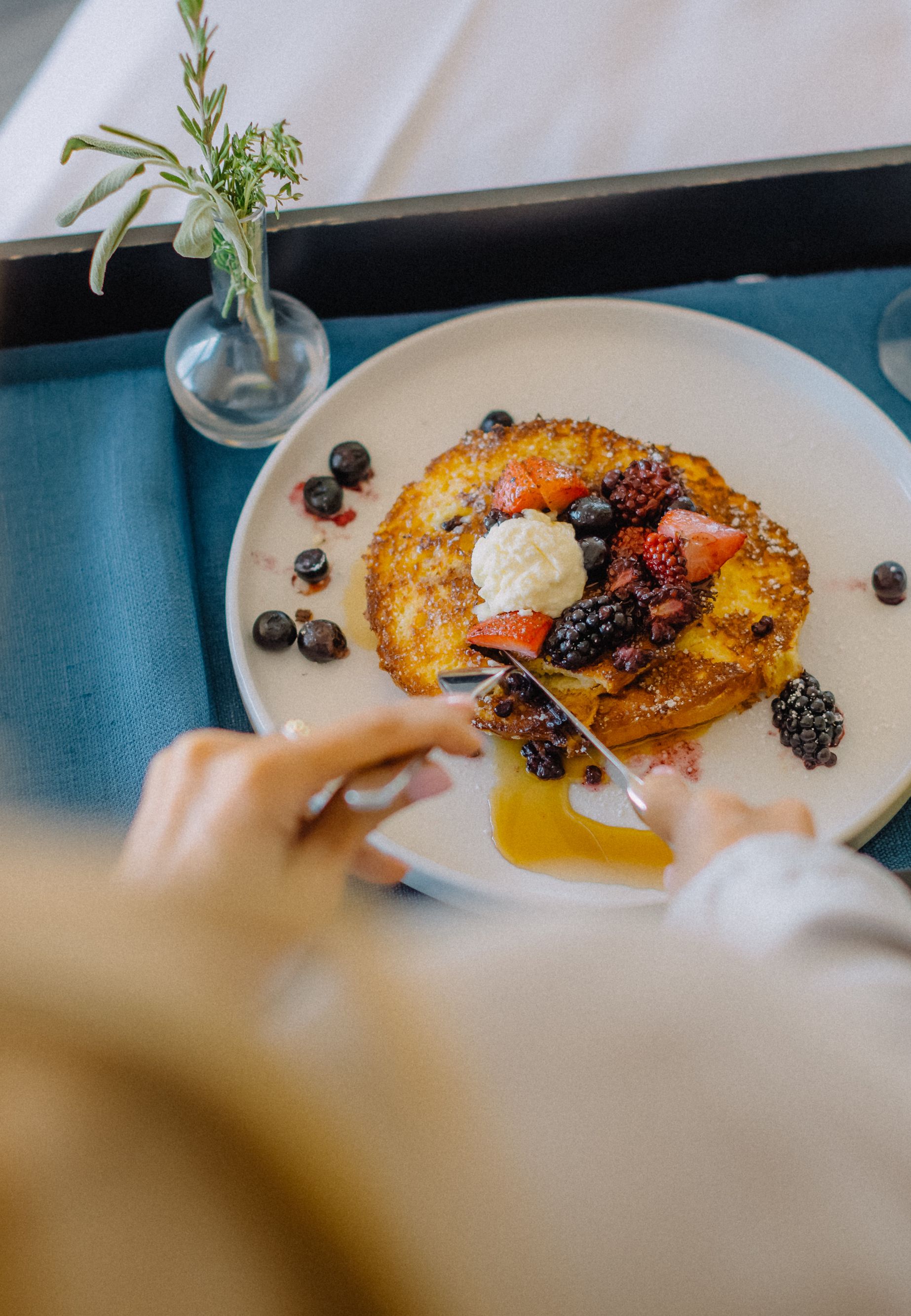 In Room Dining -32589