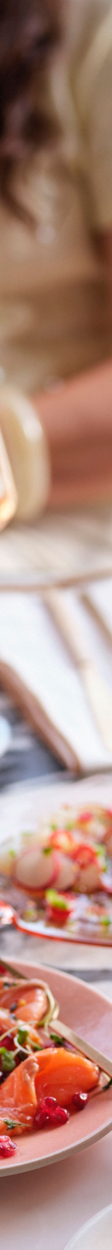 Lounging_Friends_14981