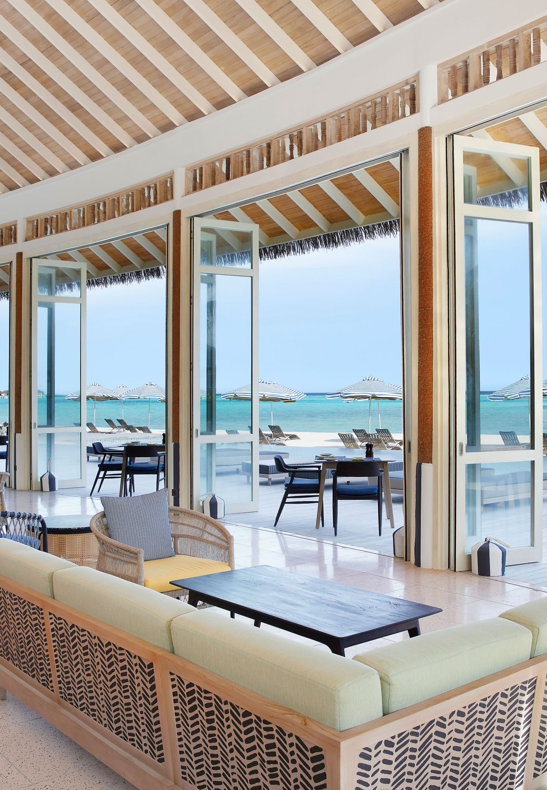 Lounge bar interior39859 