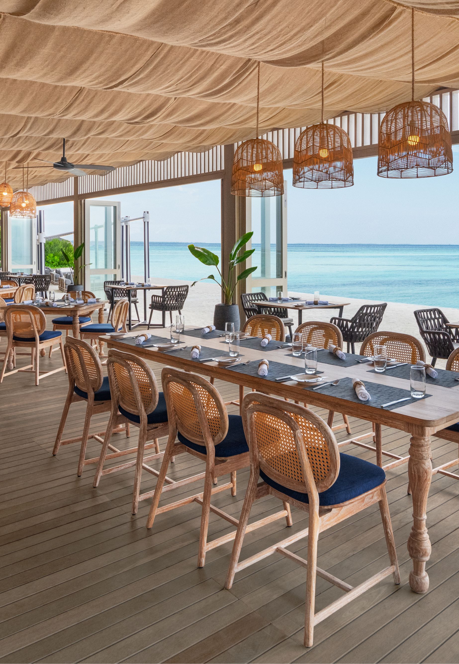 MER_MLEMD_RivieraTapasBar