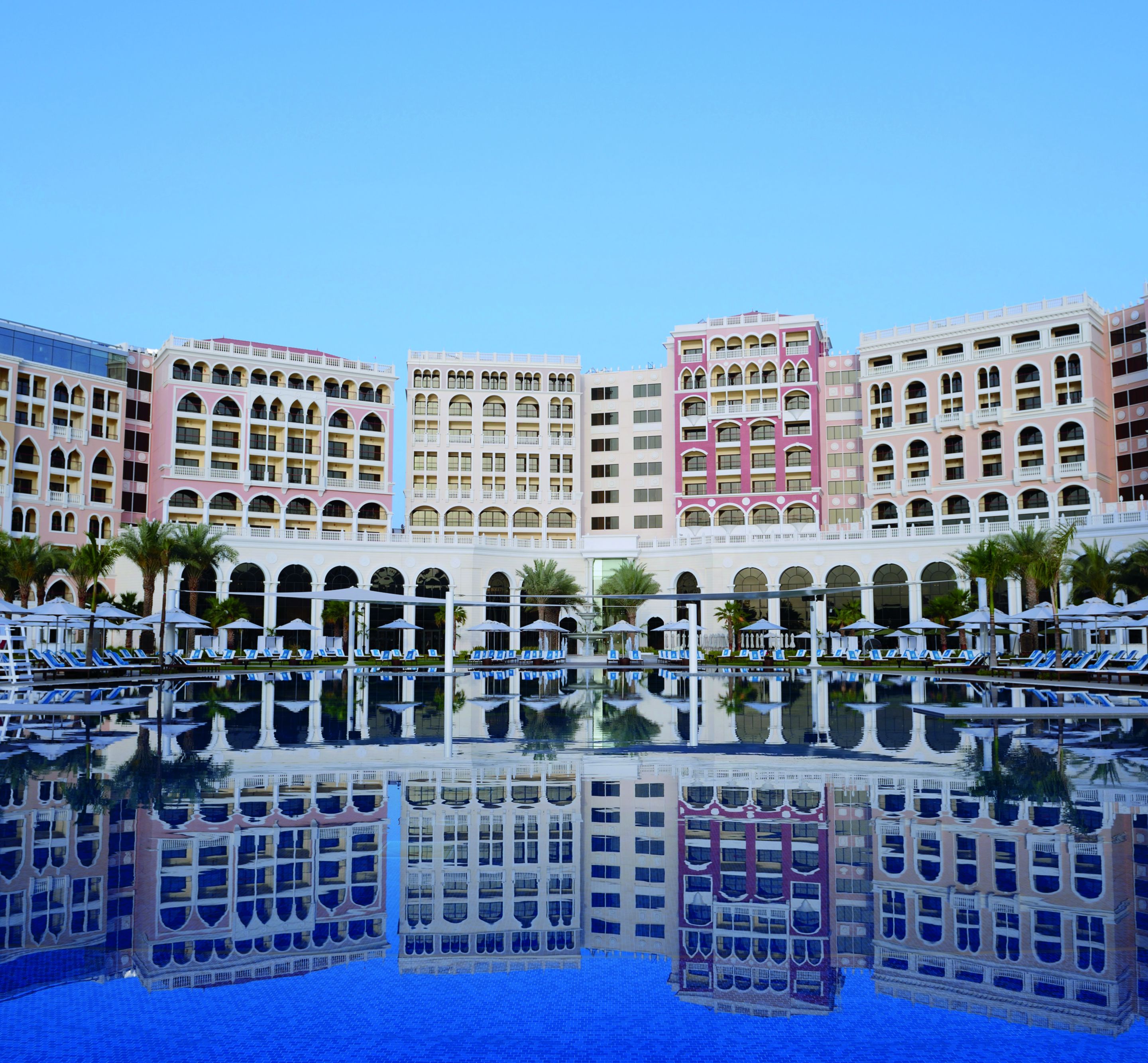 Abu Dhabi Luxury Beach Hotel | The Ritz-Carlton Abu Dhabi, Grand Canal