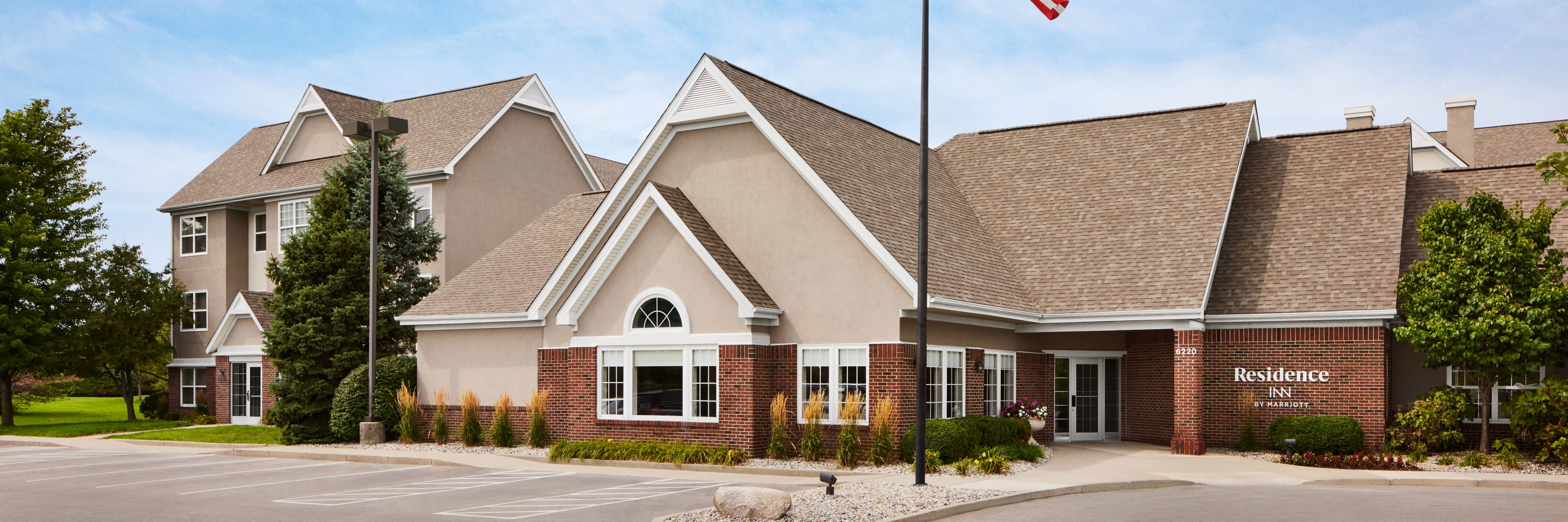 Indianapolis Extended Stay Suites Residence Inn Northwest Hotel   Ri Indws Exterior Day 28944 Pano Hor