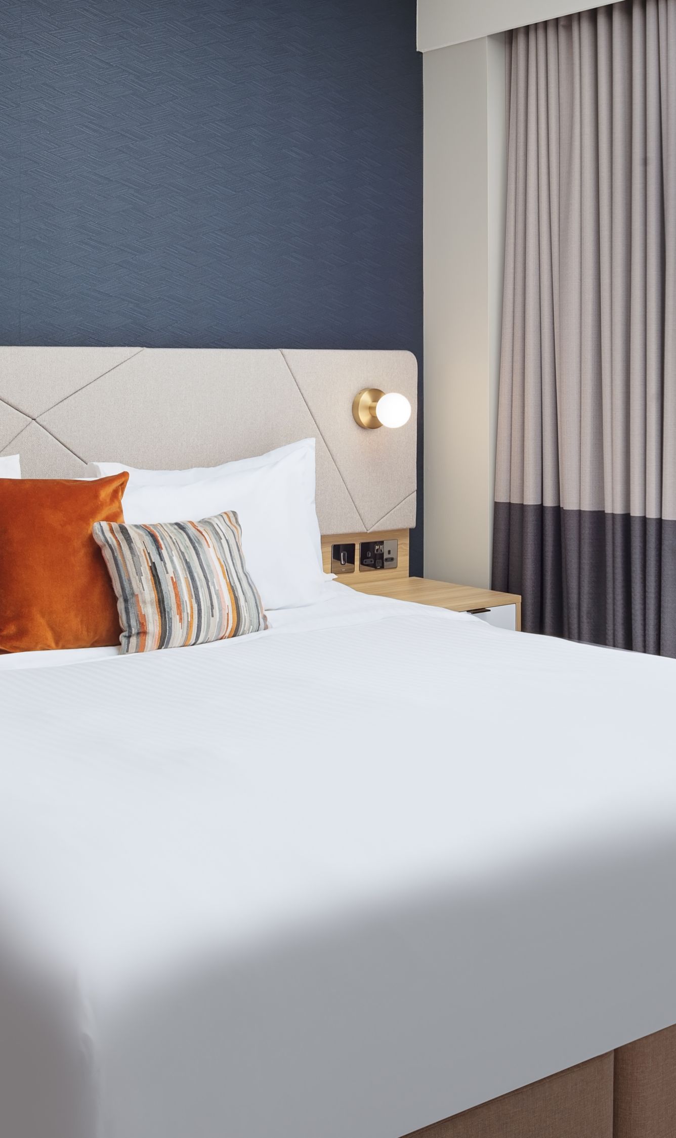 Hotel Rooms | Studio, one & two-bedroom suites | Residence Inn Slough