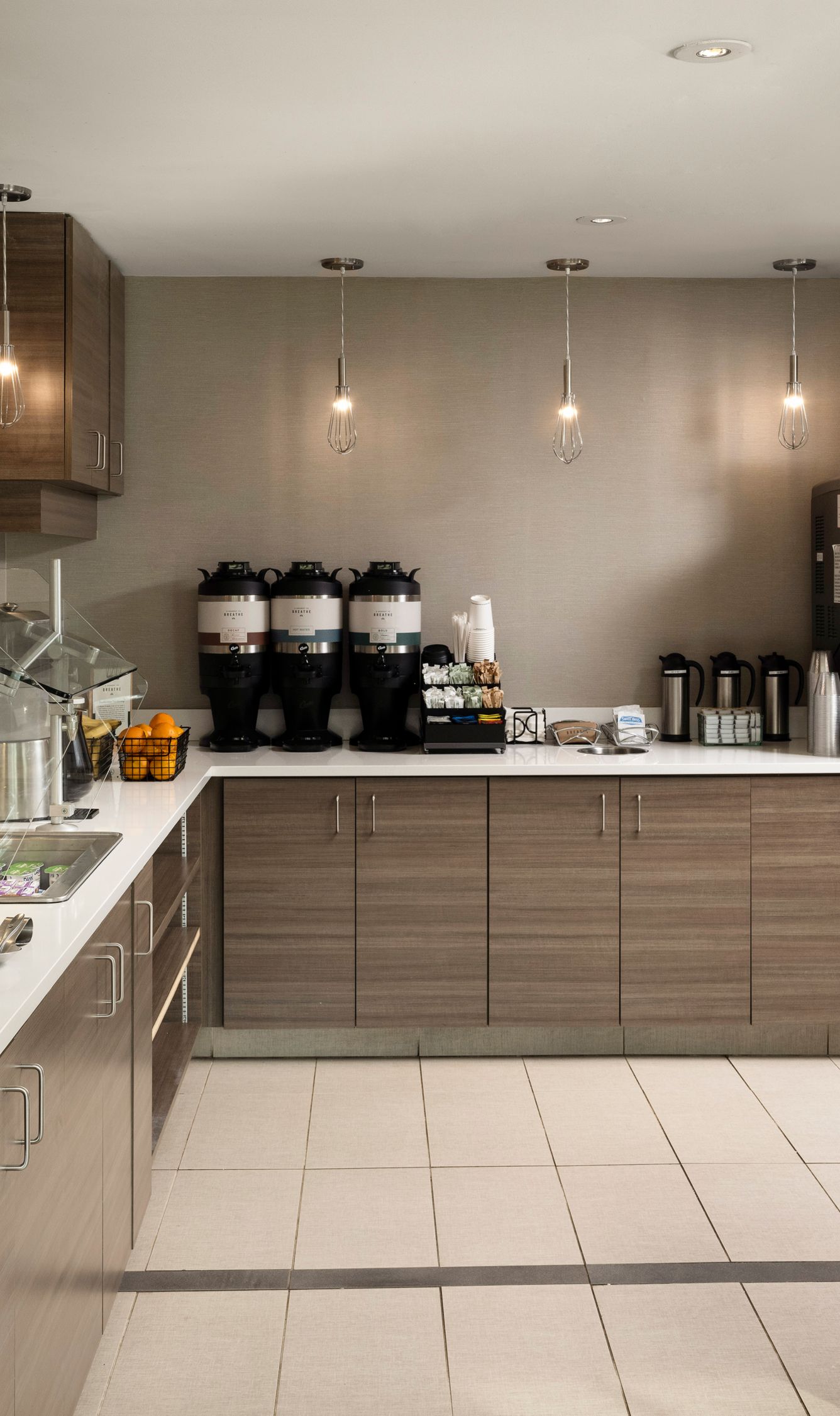 Residence Inn Free Breakfast: Energize Your Stay!