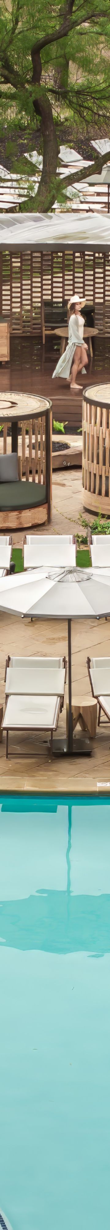 resort-pool-30836