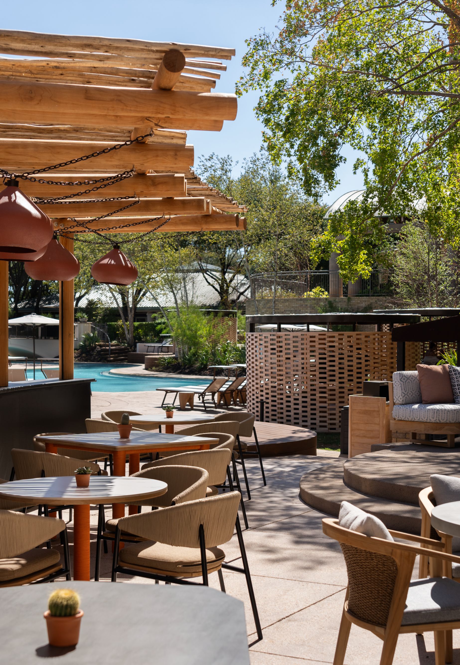 restaurant-outdoor-37329