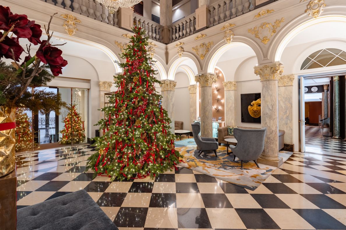 Festive Decorations at the Ritz-Carlton Geneva
