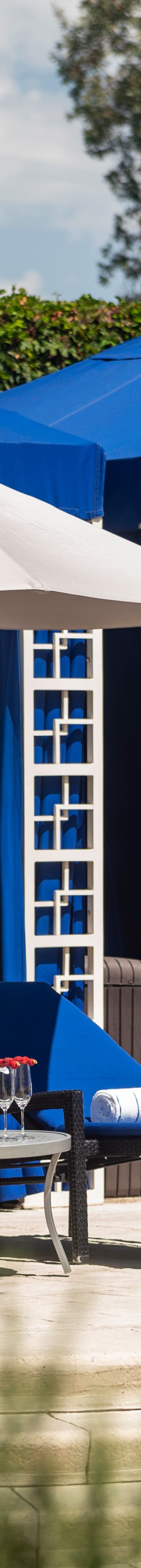 Poolside Cabana 33073