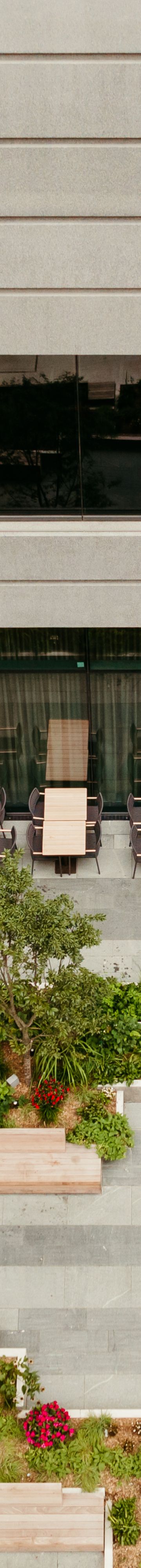 NoMaDCourtyard 28351