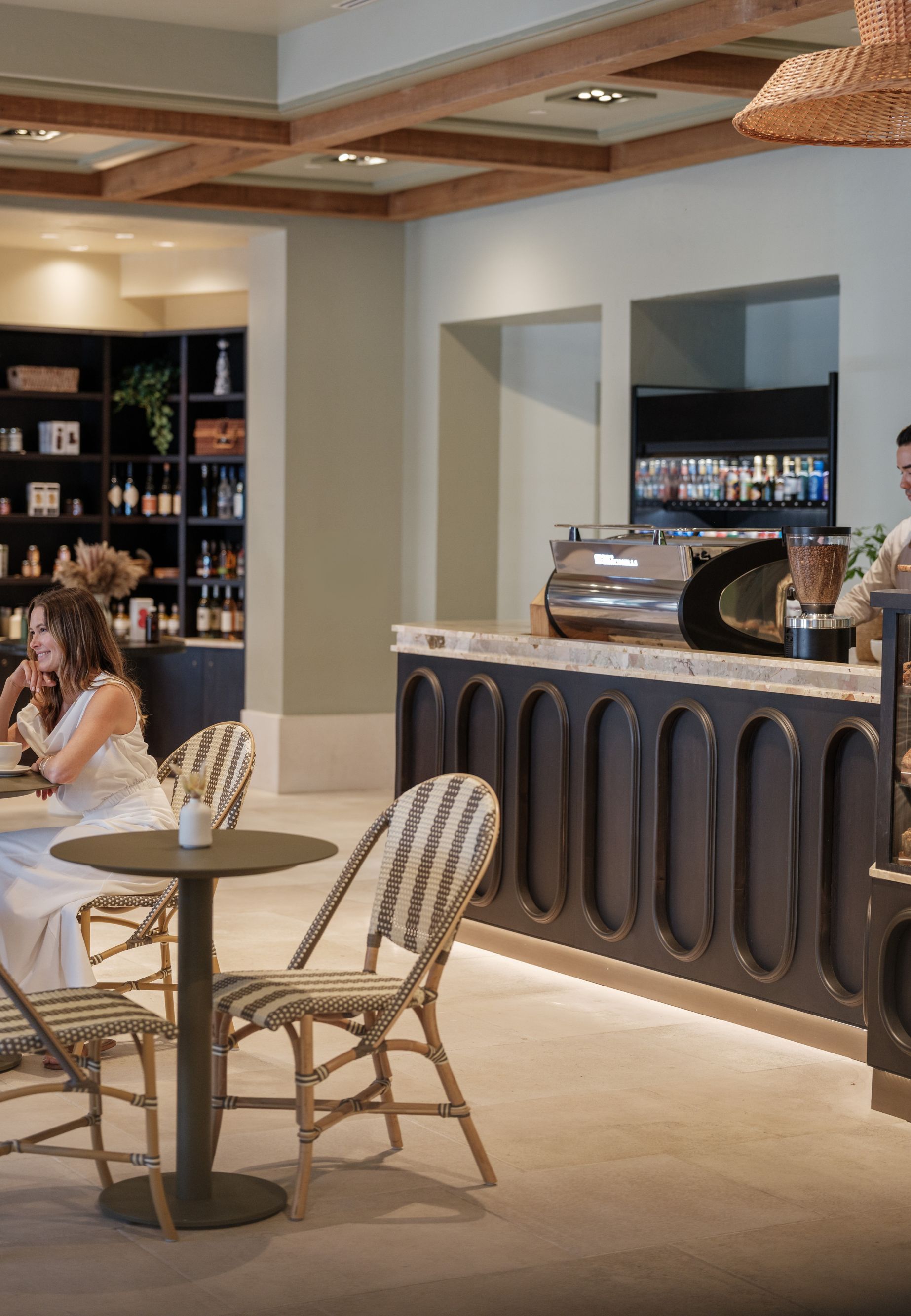 cafe-interior--20000