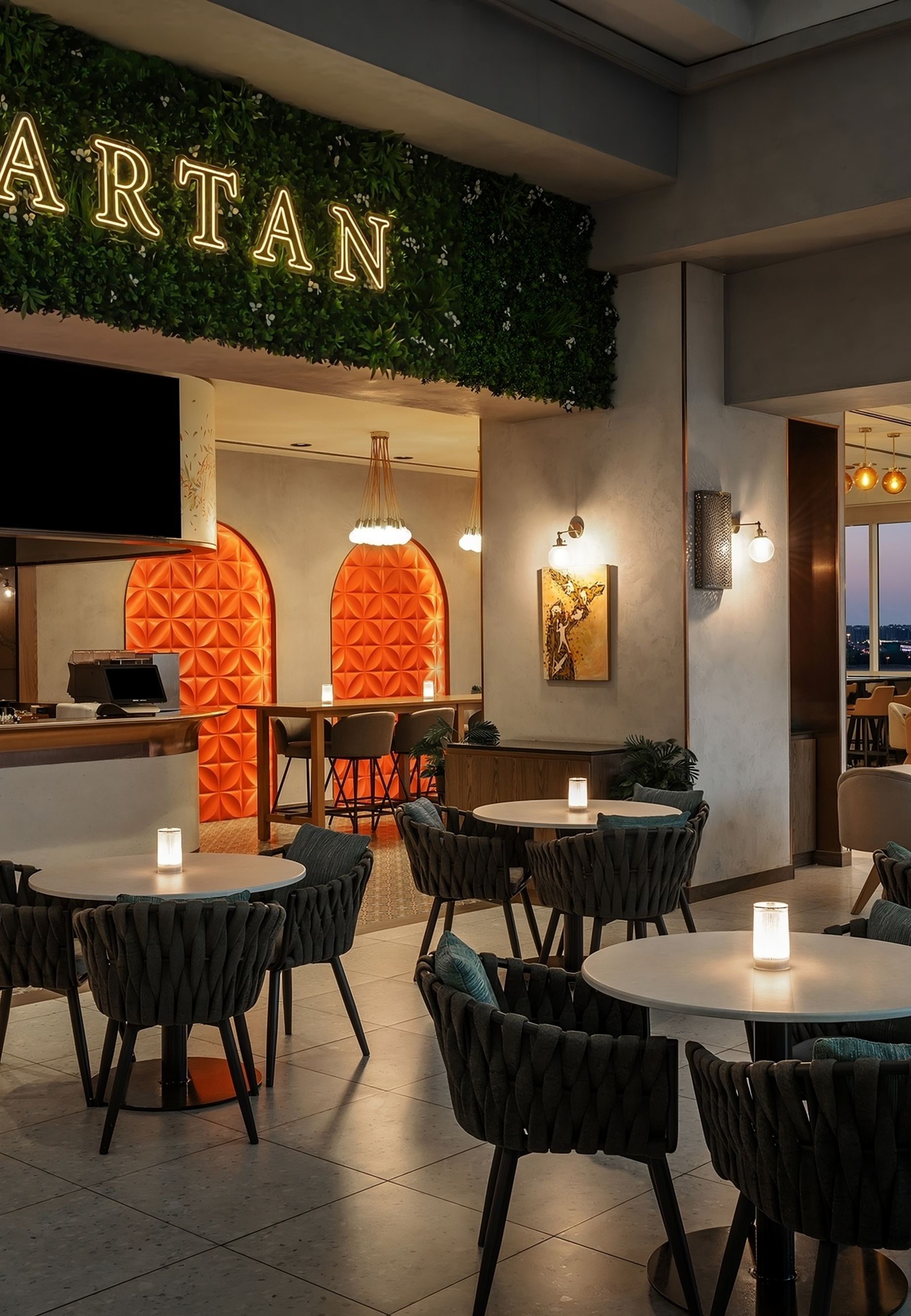 Spartan Sports Bar -33356