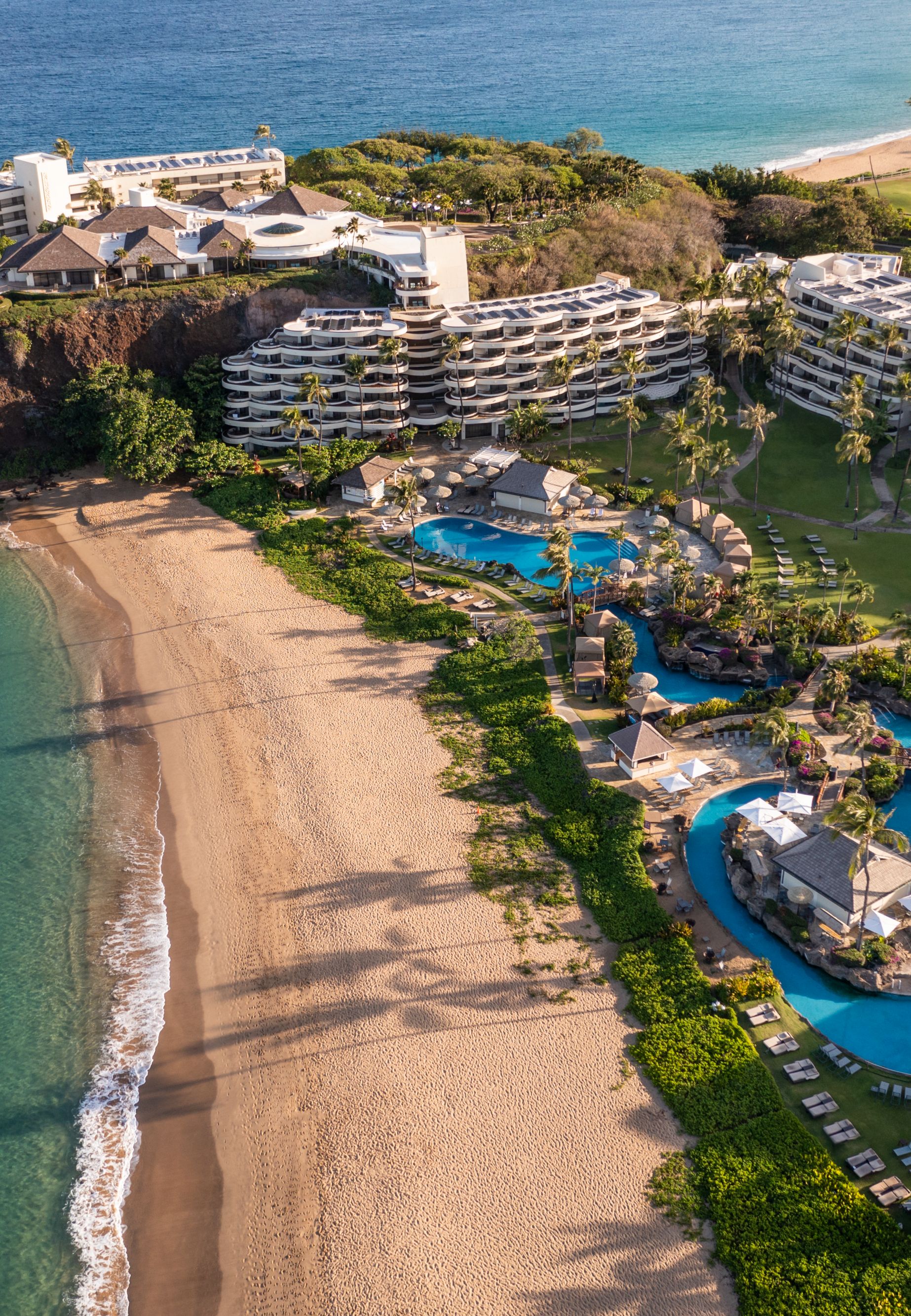 Part of the village shopping mall built into the resort. - Picture of Hilton  Hawaiian Village Waikiki Beach Resort, Oahu - Tripadvisor