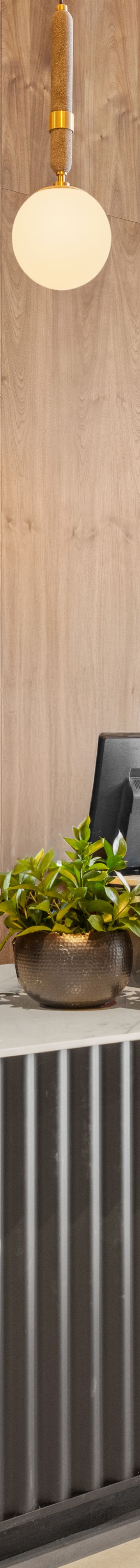 front-desk-14365