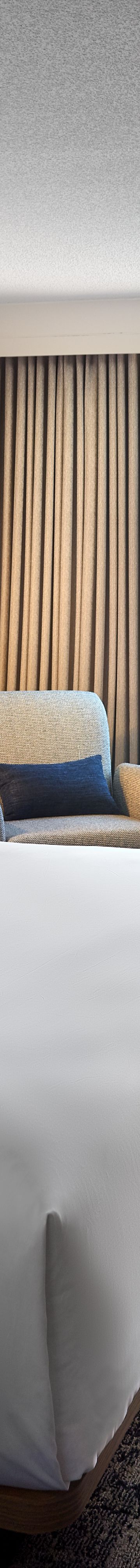 king-guestroom-78118