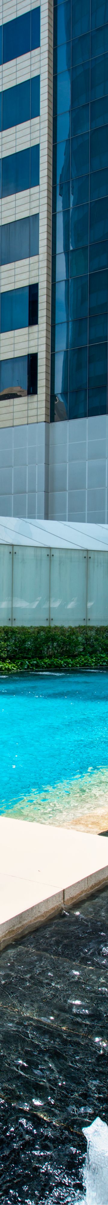 sinxr-tropical-pool-7558