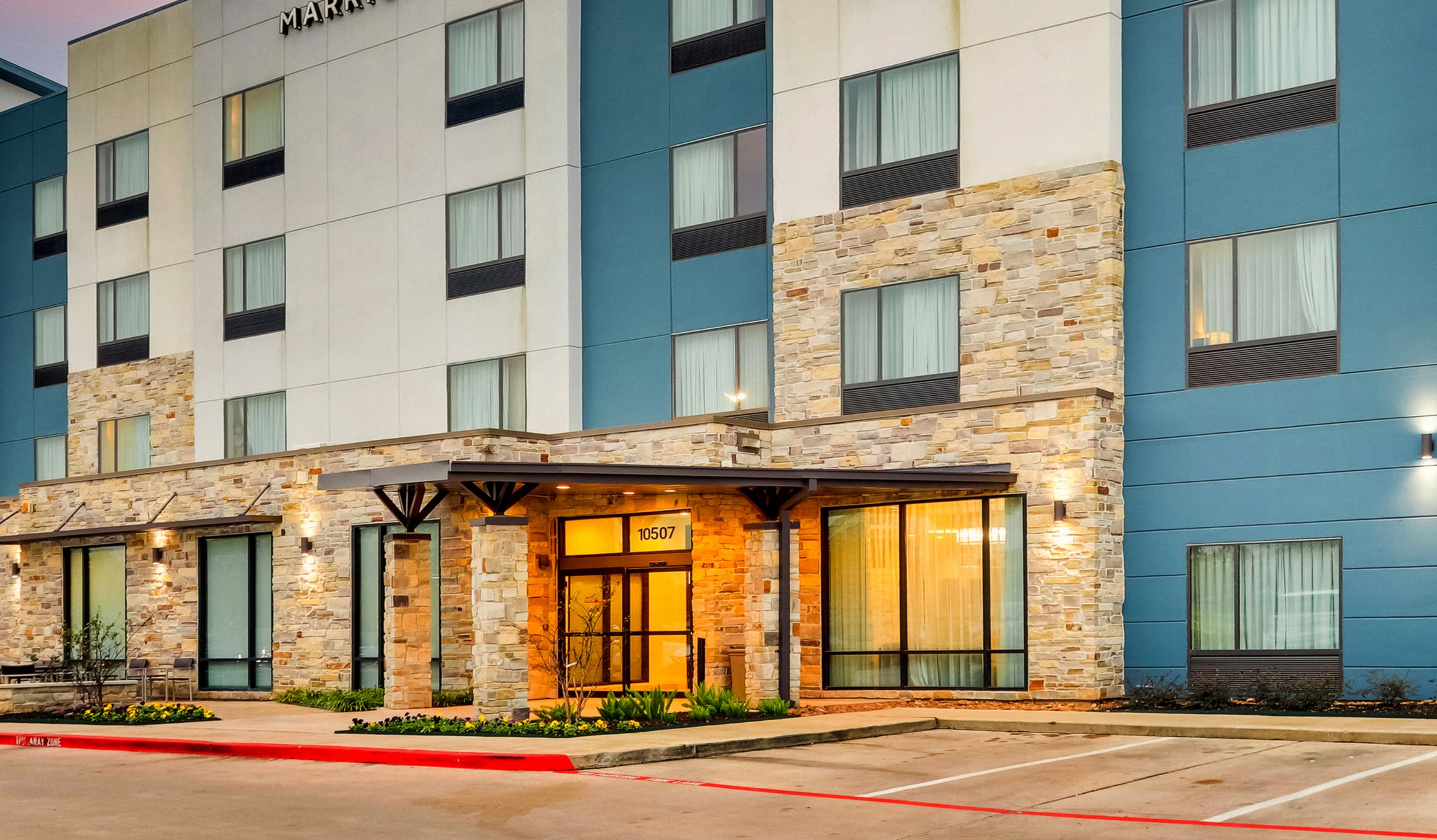 ExtendedStay Hotel in Houston TownePlace Suites Houston I10 East